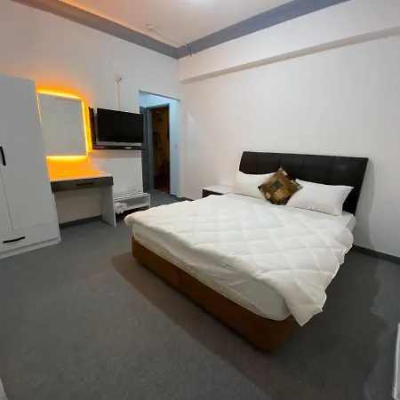 ベッド・アンド・ブレックファスト Ezel Group Hotel