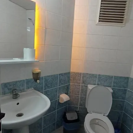 Ezel Group Hotel 住宿加早餐酒店 *